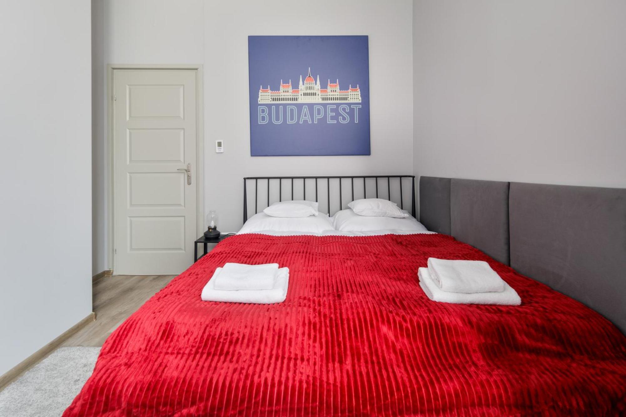 Downtown House Red Apartment *
